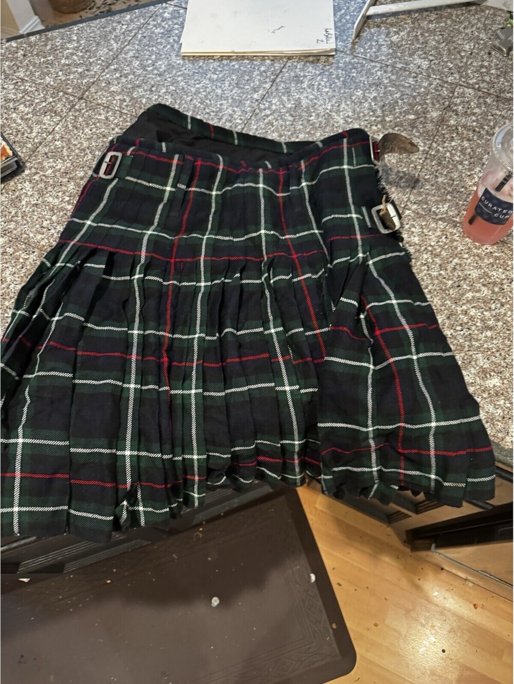 Men’s Scottish Tartan Kilt Size 38 – Black Watch Style – Acrylic, Buckle Fasten